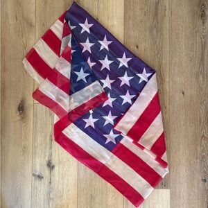 NEW 🇺🇸 U.S. Flag Scarf, 100% Soft and Lightweight Viscose, 68 x 40, Never Worn